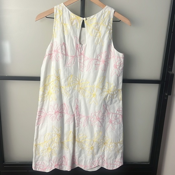 NWT Lilly Pulitzer Jamie Scalloped Hem Embroidered Dress Size 4 - Picture 2 of 9